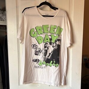 Green Day Graphic T-Shirt - Off White